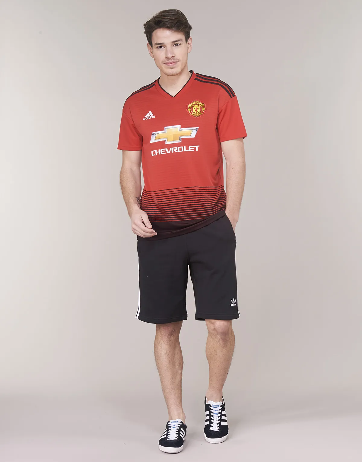 3 STRIPE SHORT