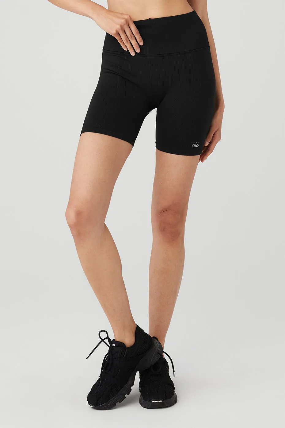 5 SEAMLESS RIBBED FAVORITE SHORT  BLACK