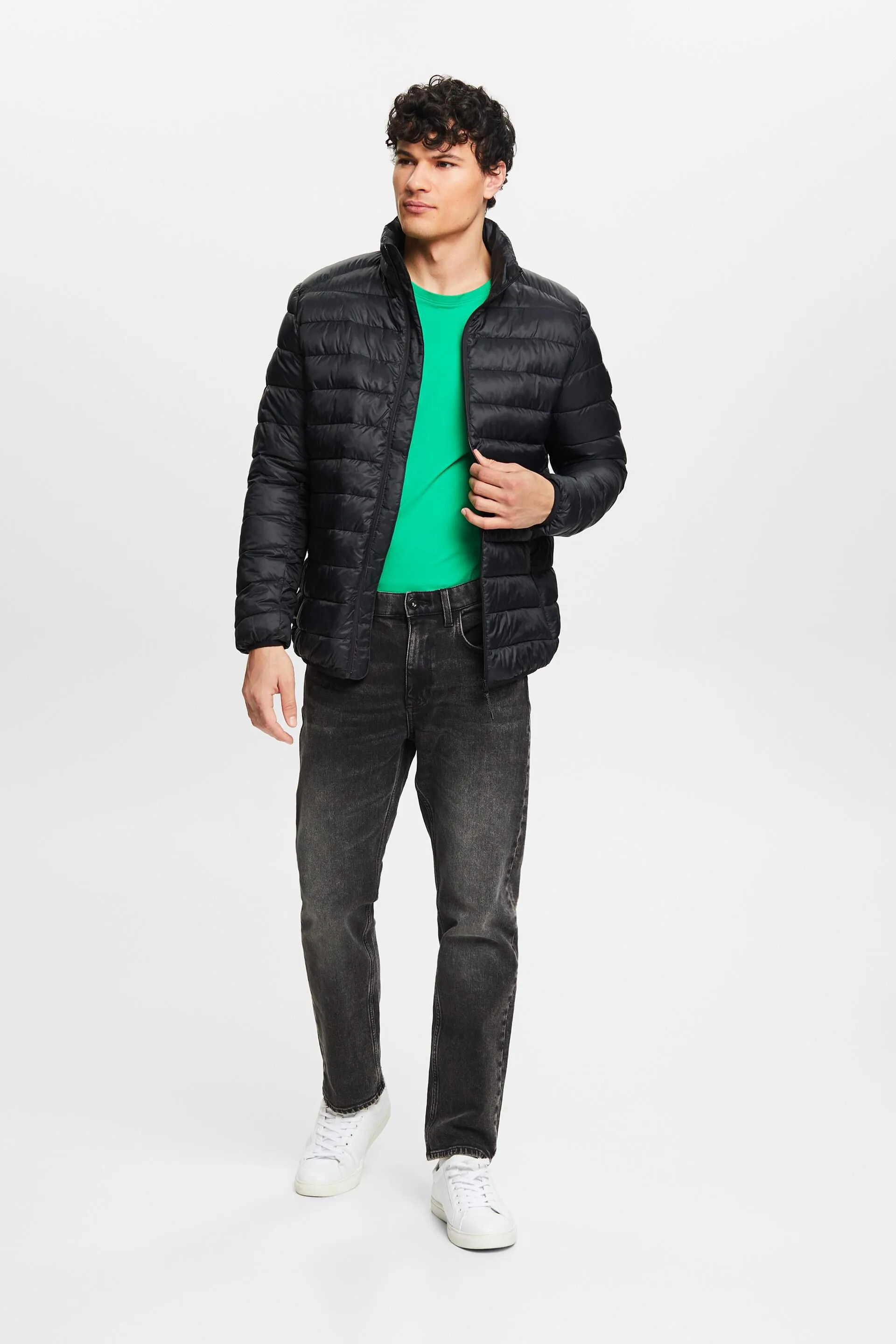 Abrigo acolchado con cuello alto