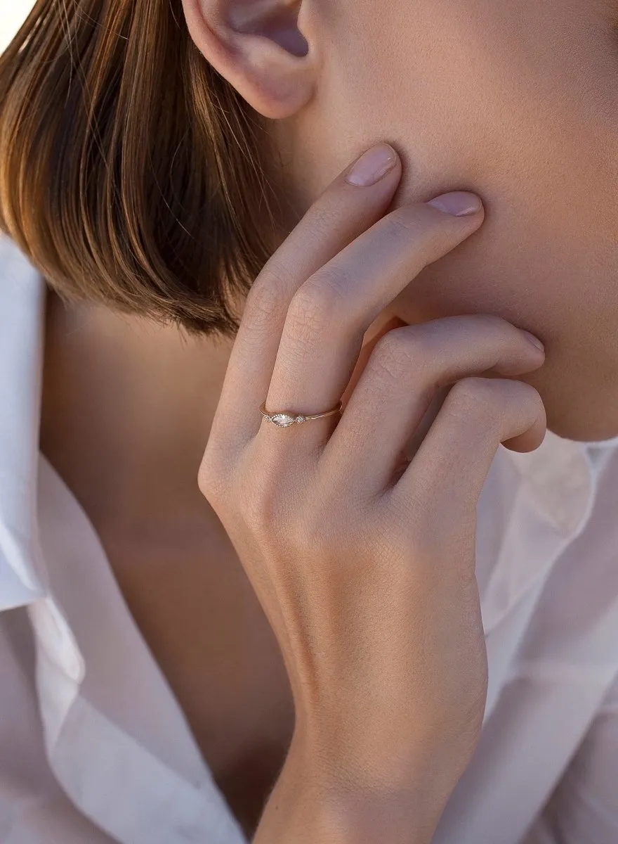 Anillos finos de plata dorado diseo minimalista
