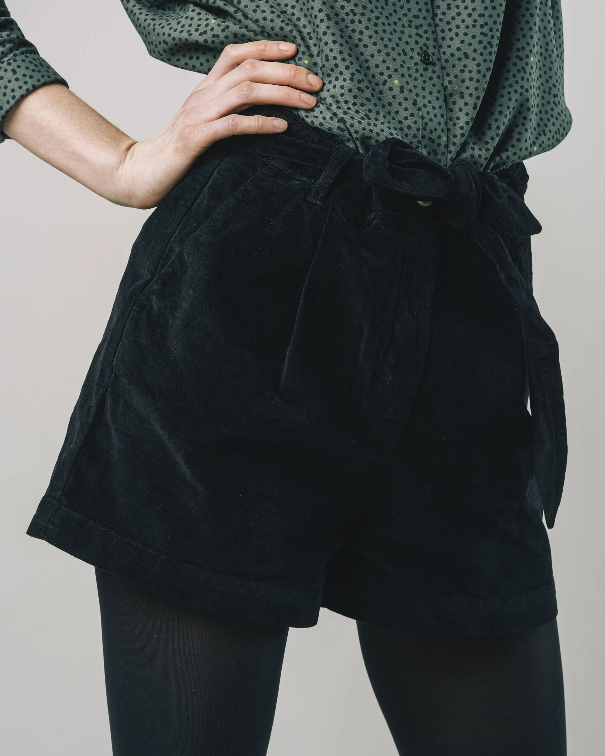 Belted Short Black