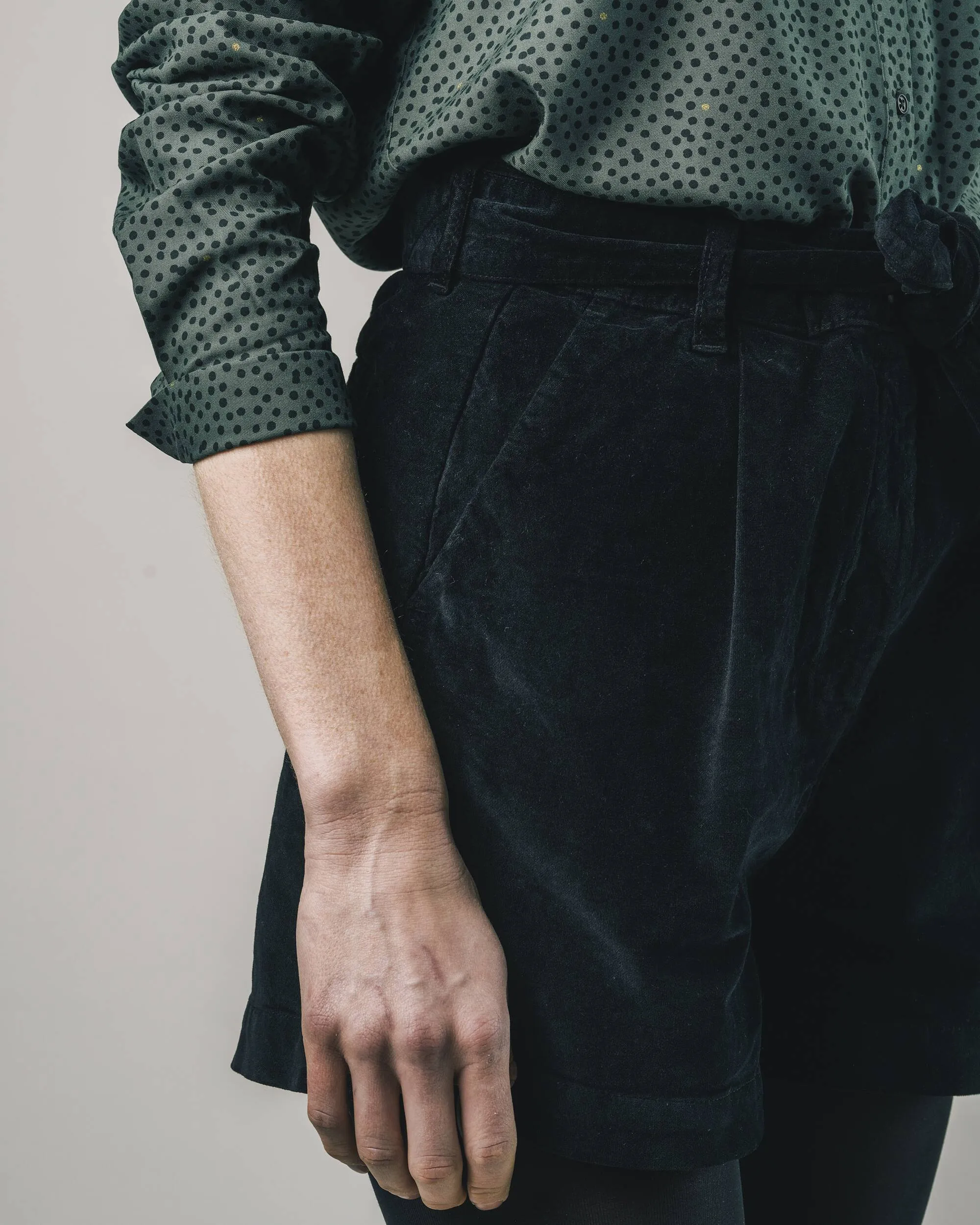 Belted Short Black