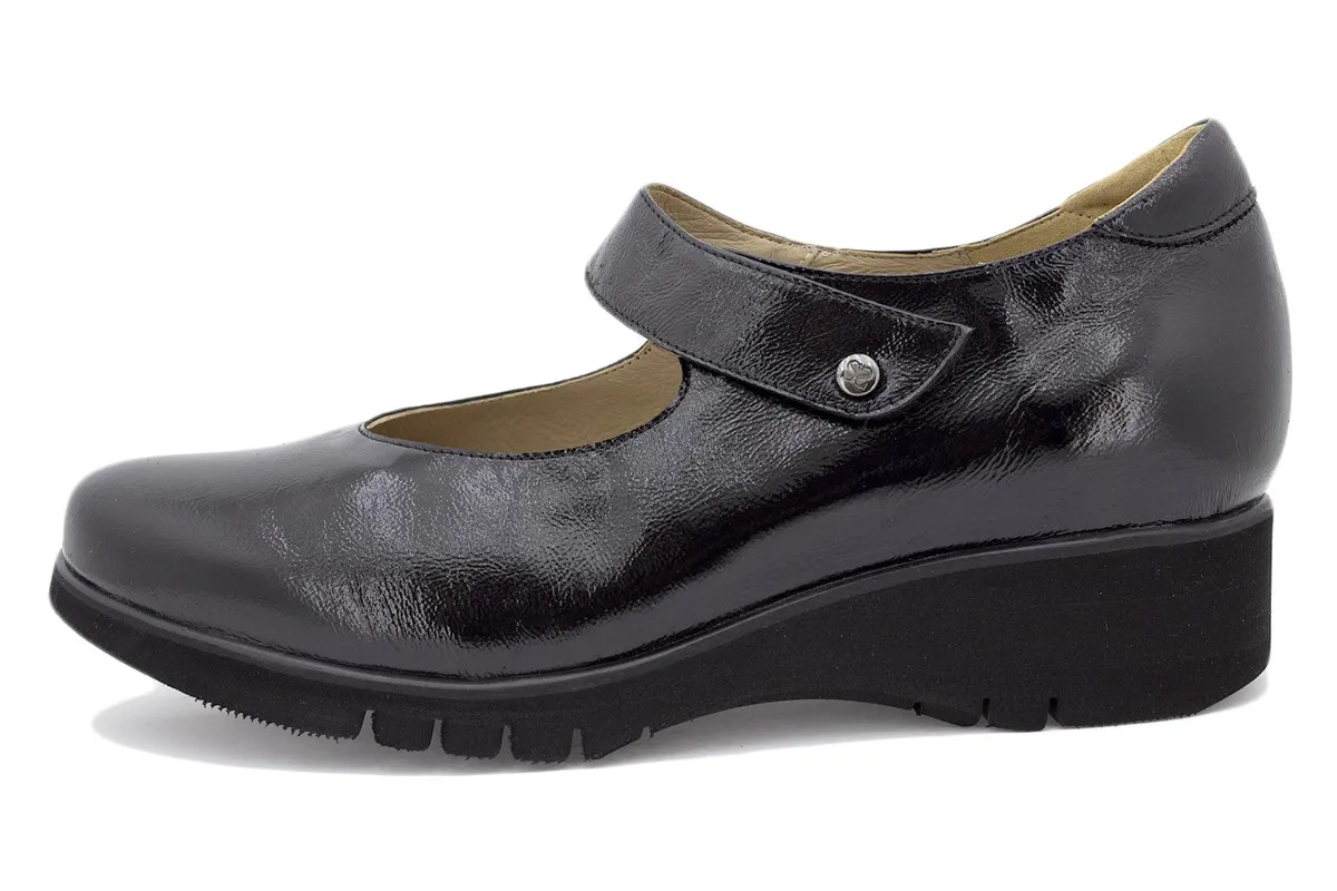 BLACK PATENT MARYJANE