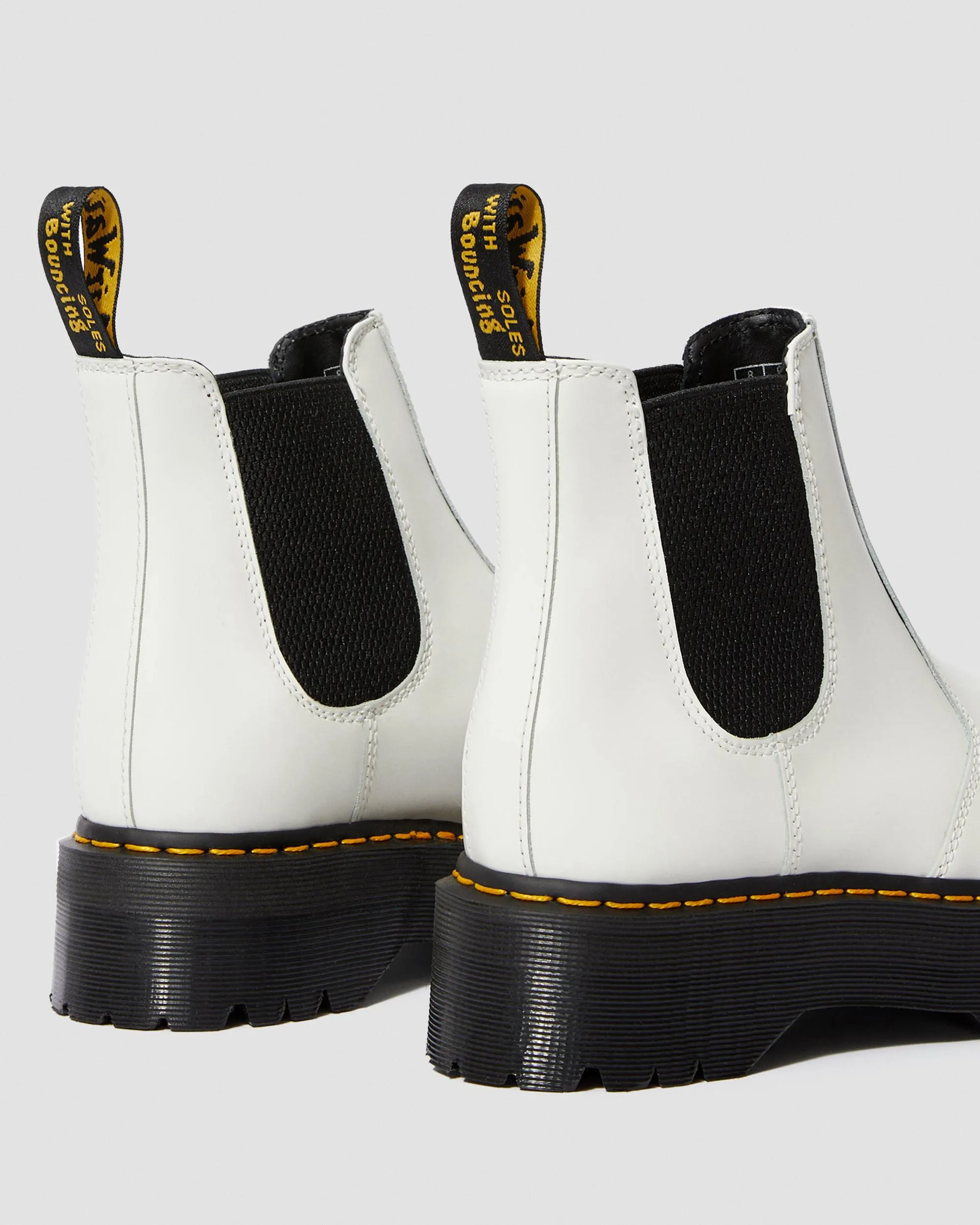 Botas Chelsea con Plataforma 2976 Quad en piel Smooth