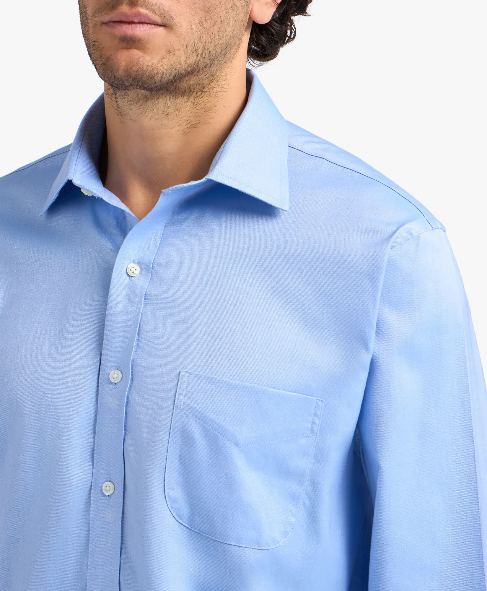 CAMISA DE VESTIR PERFORMANCE AZUL ULTRAMARINO DE CORTE REGULAR NONIRON CON CUELLO AINSLEY