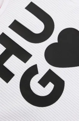 Camiseta de algodón para niños con logo de corazón estampado