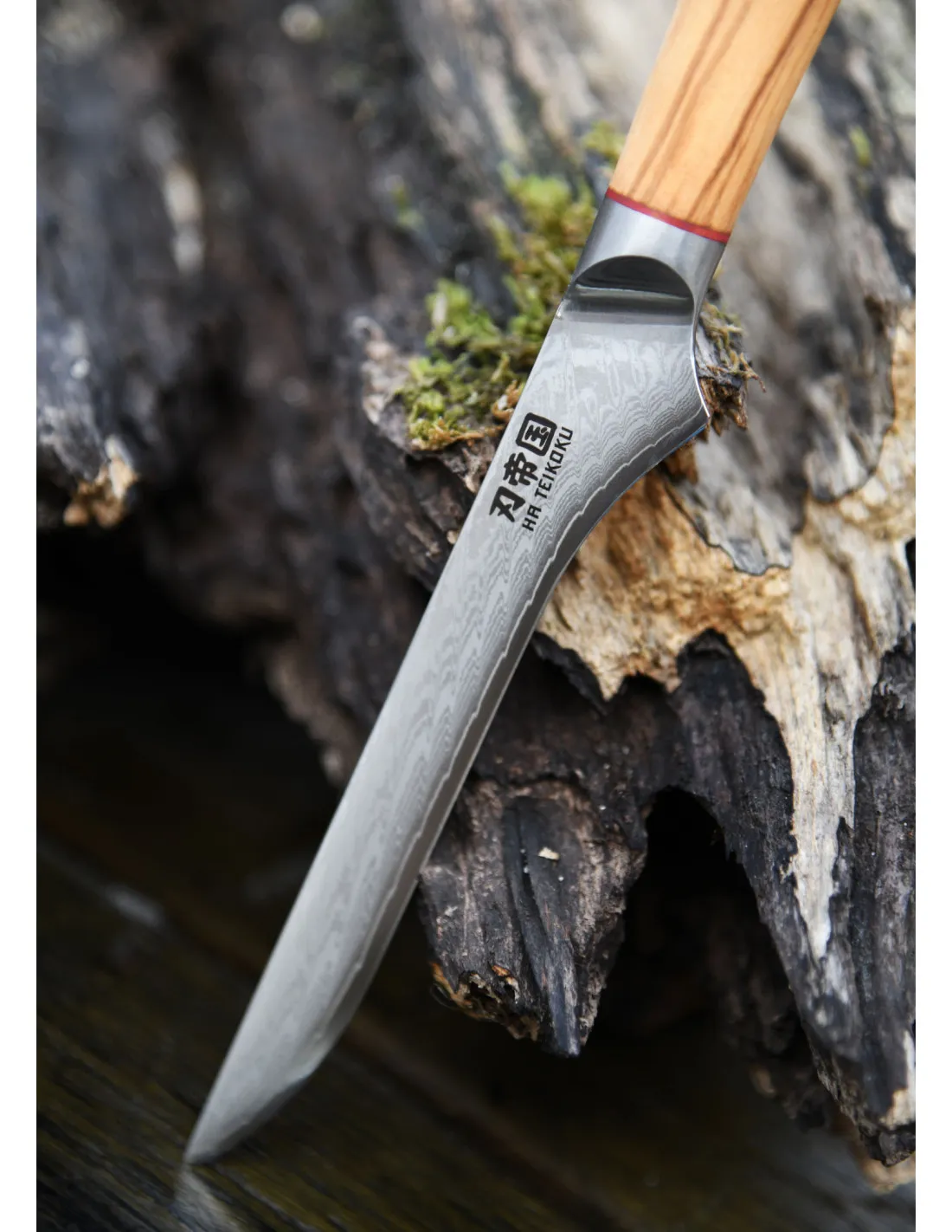 Cuchillo Cocina Deshuesador, Ha Teikoku, hoja Acero Damasco (25 cm.)