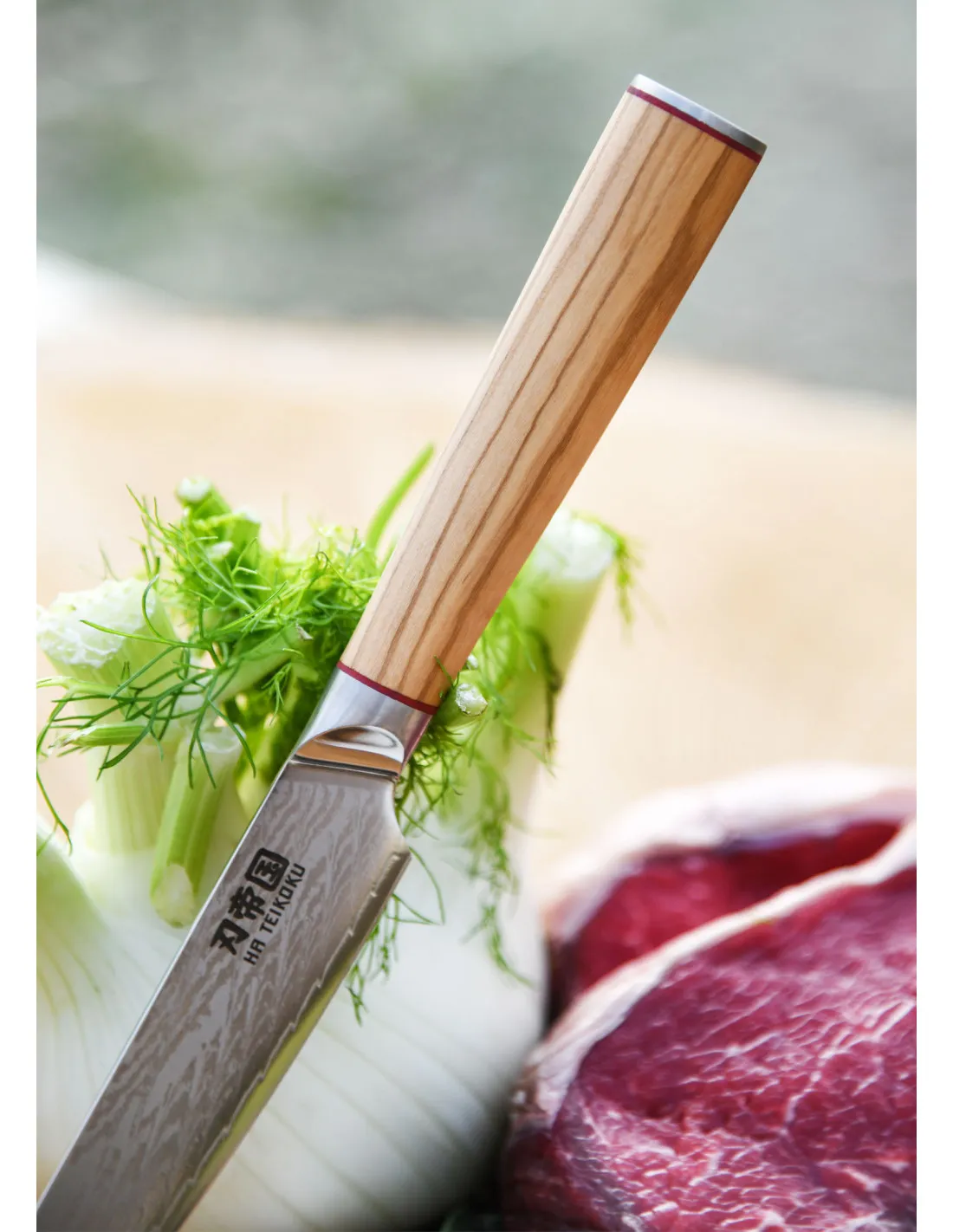 Cuchillo Cocina Ha Teikoku, hoja en Acero Damasco (24 cm.)