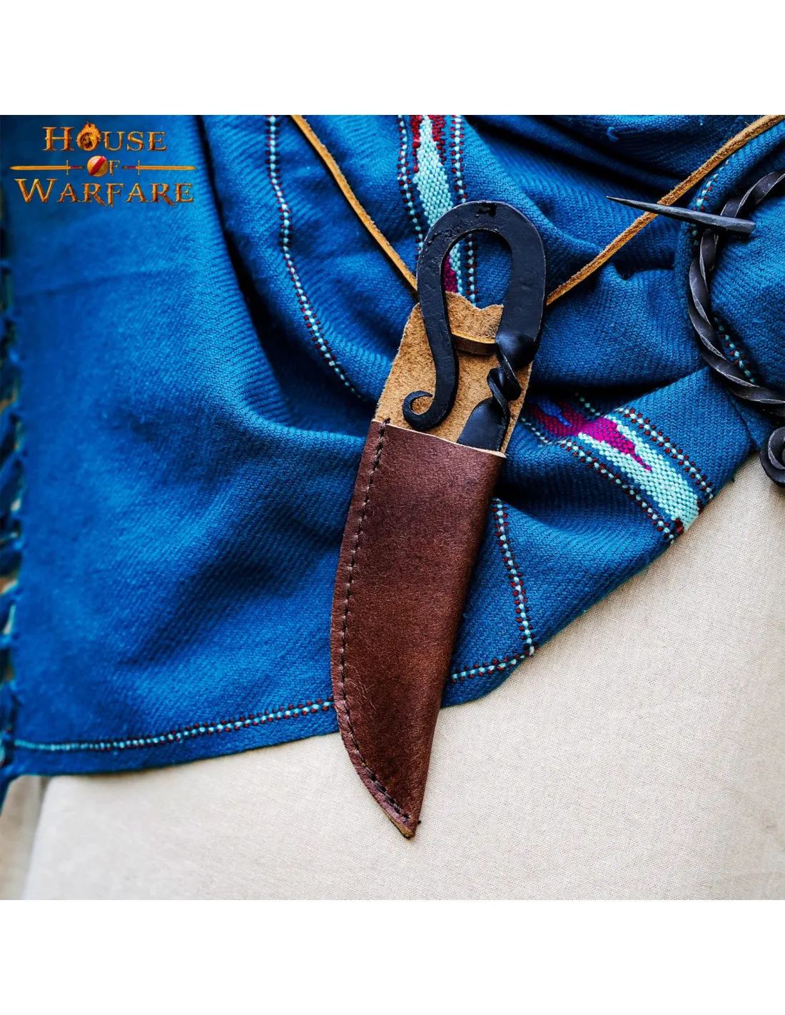 Cuchillo medieval en hierro forjado a mano (13,3 cm.)