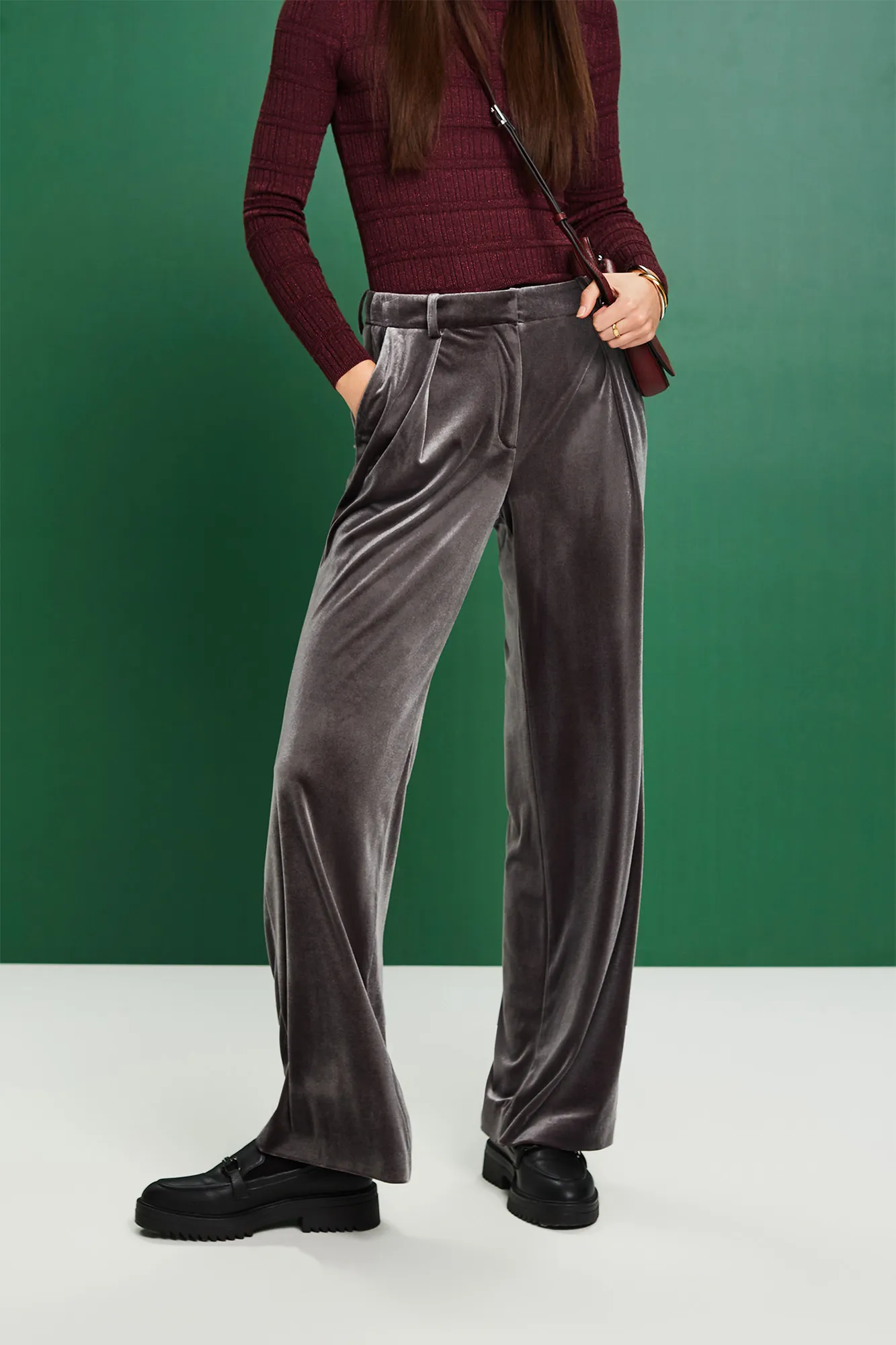 Esprit Pantalón ancho terciopelo con pinzas