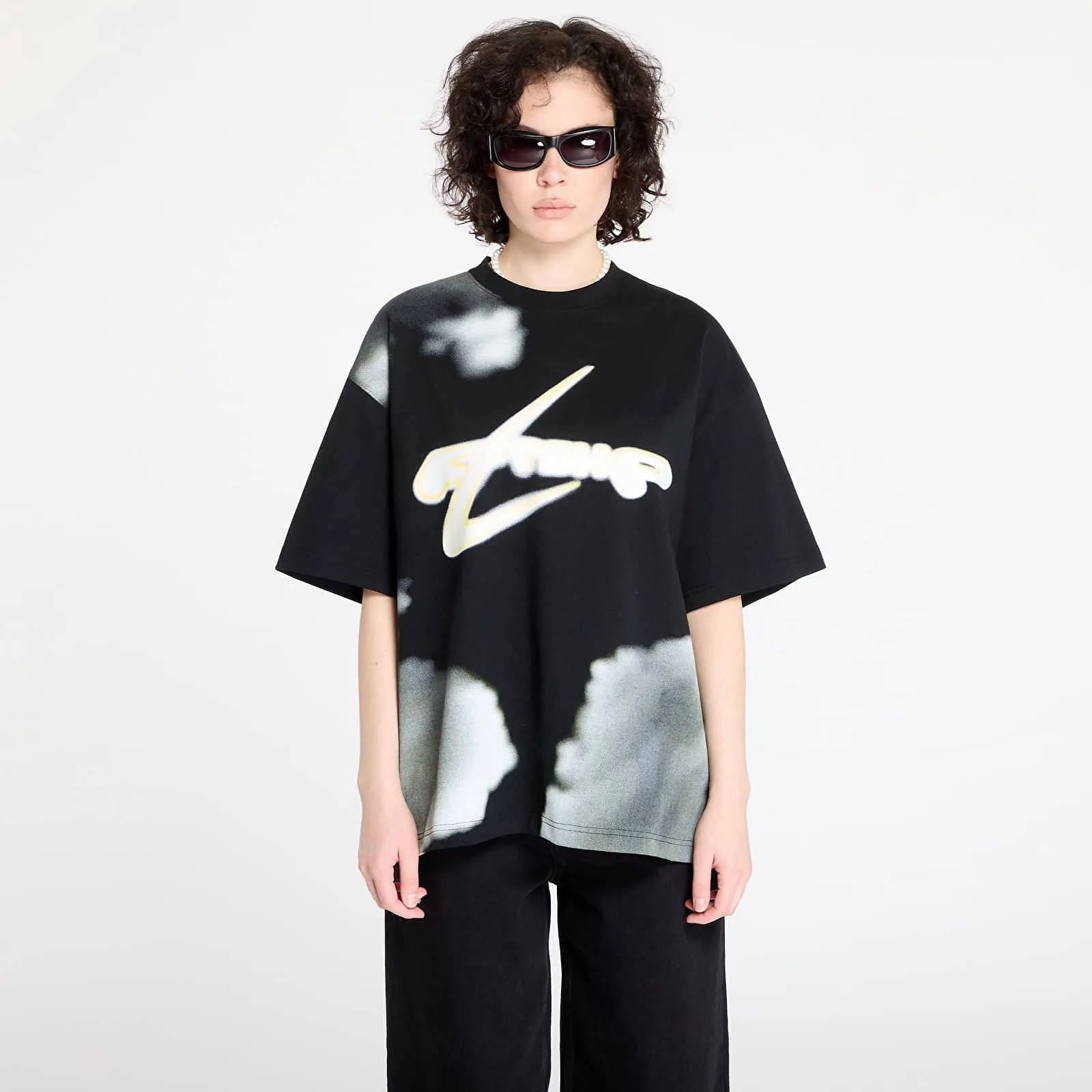 FOOTSHOP WALKING ART BY FTSHP CLOUDS GRAPHIC TSHIRT