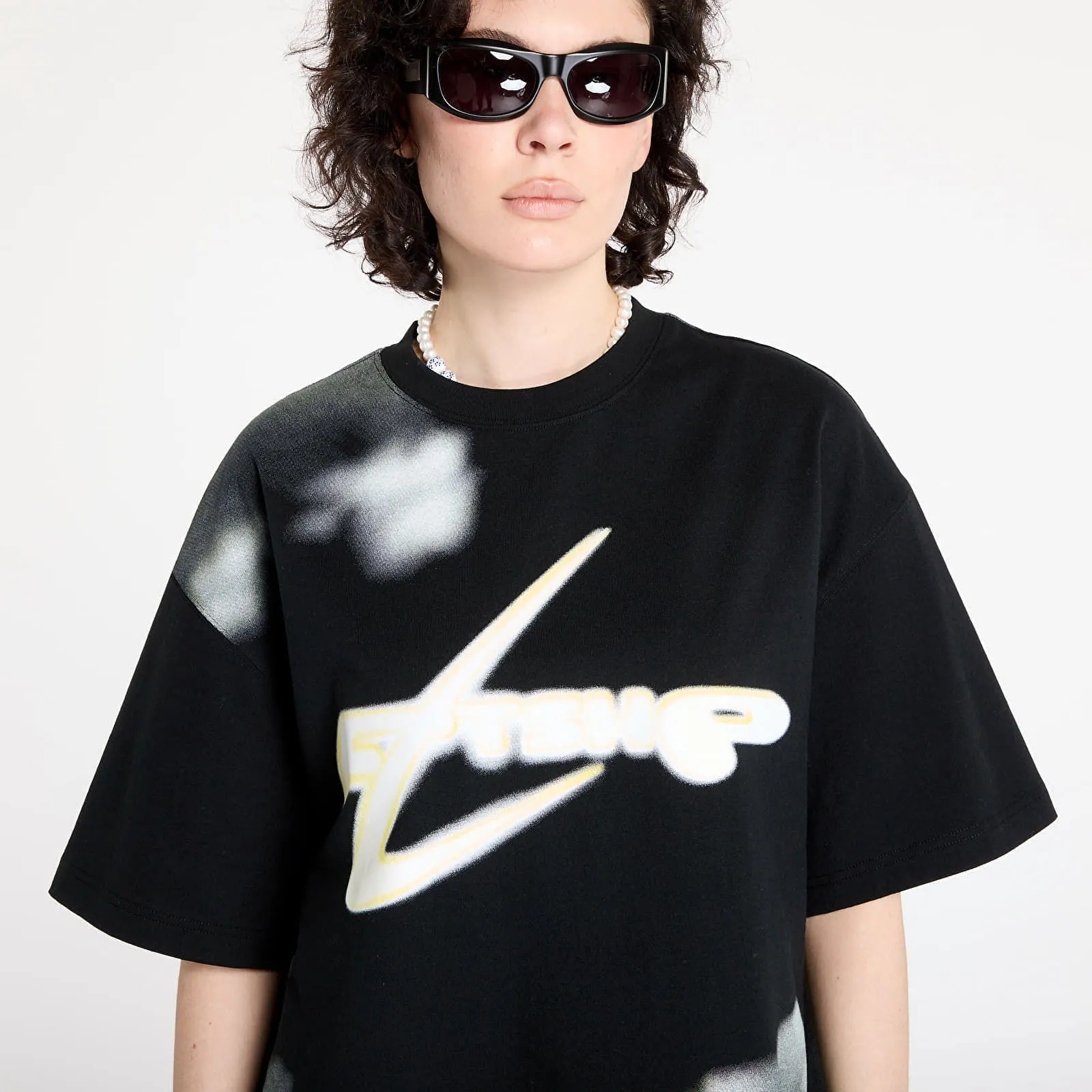 FOOTSHOP WALKING ART BY FTSHP CLOUDS GRAPHIC TSHIRT