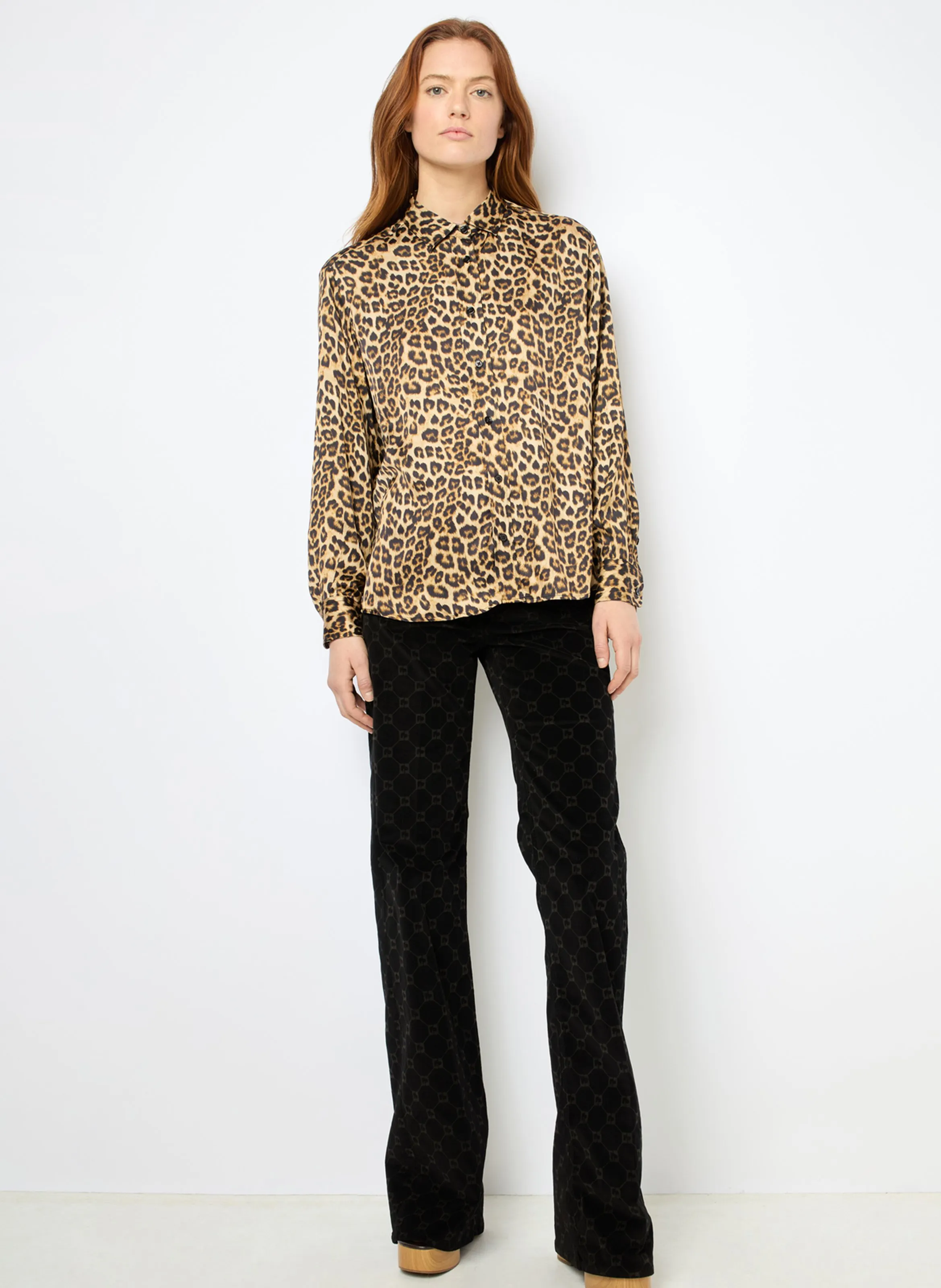 GERARD DAREL BRIONY  CAMISA CUELLO CLáSICO ESTAMPADO DE LEOPARDO EN MARRON