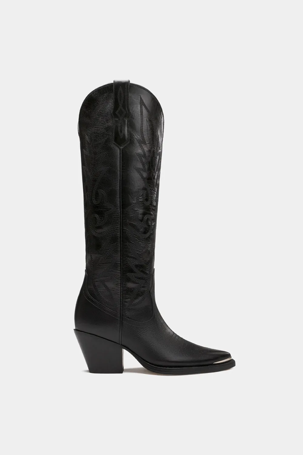 Gilia Black