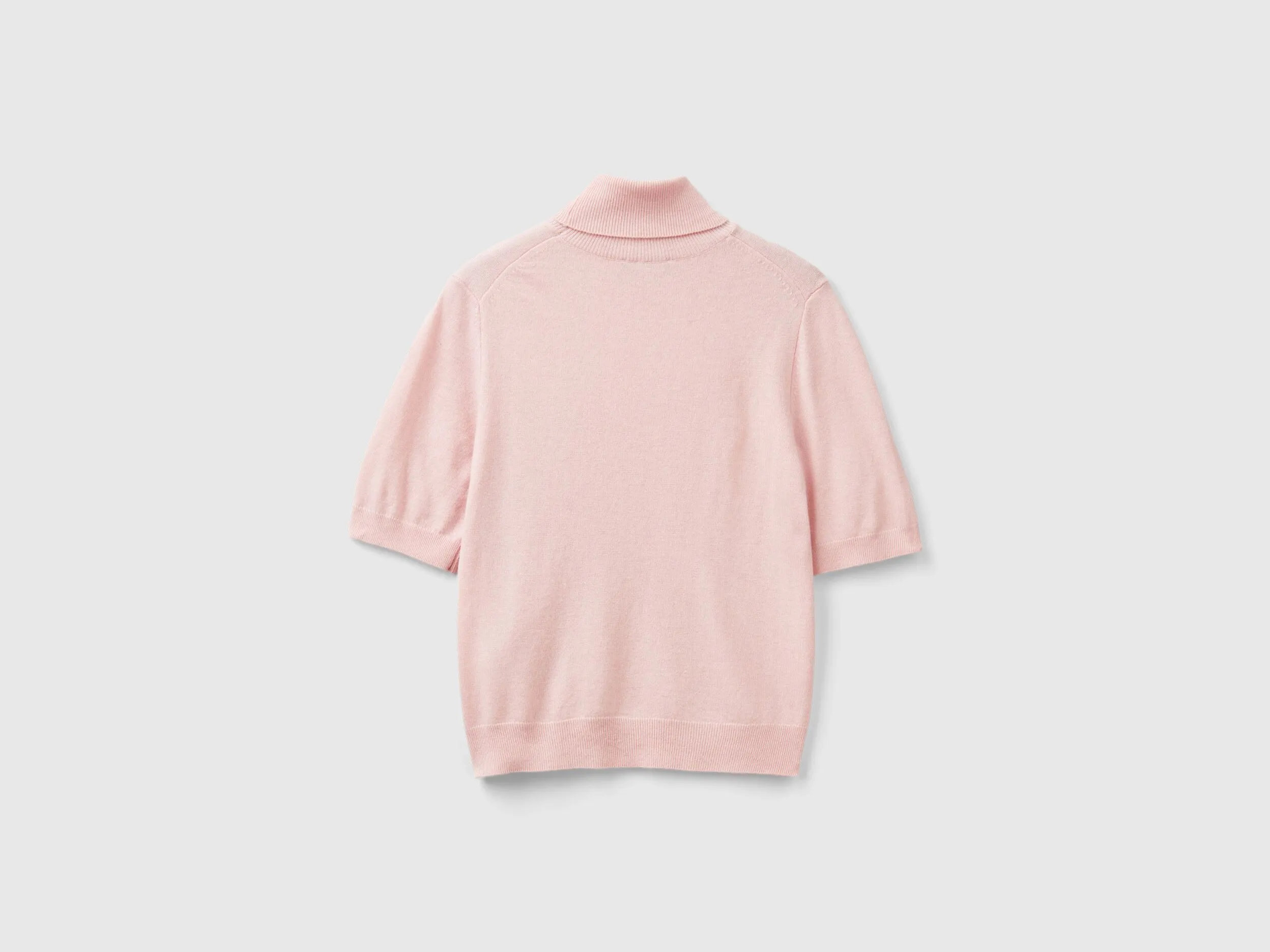 Jersey cuello alto rosa pastel de manga corta en mezcla de cachemira