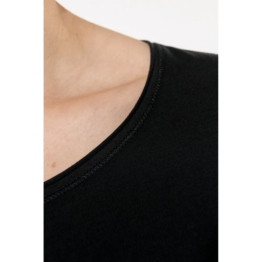 K399CAMISETA ORGÁNICA CON CUELLO SIN COSTURAS Y MANGA CORTA MUJER