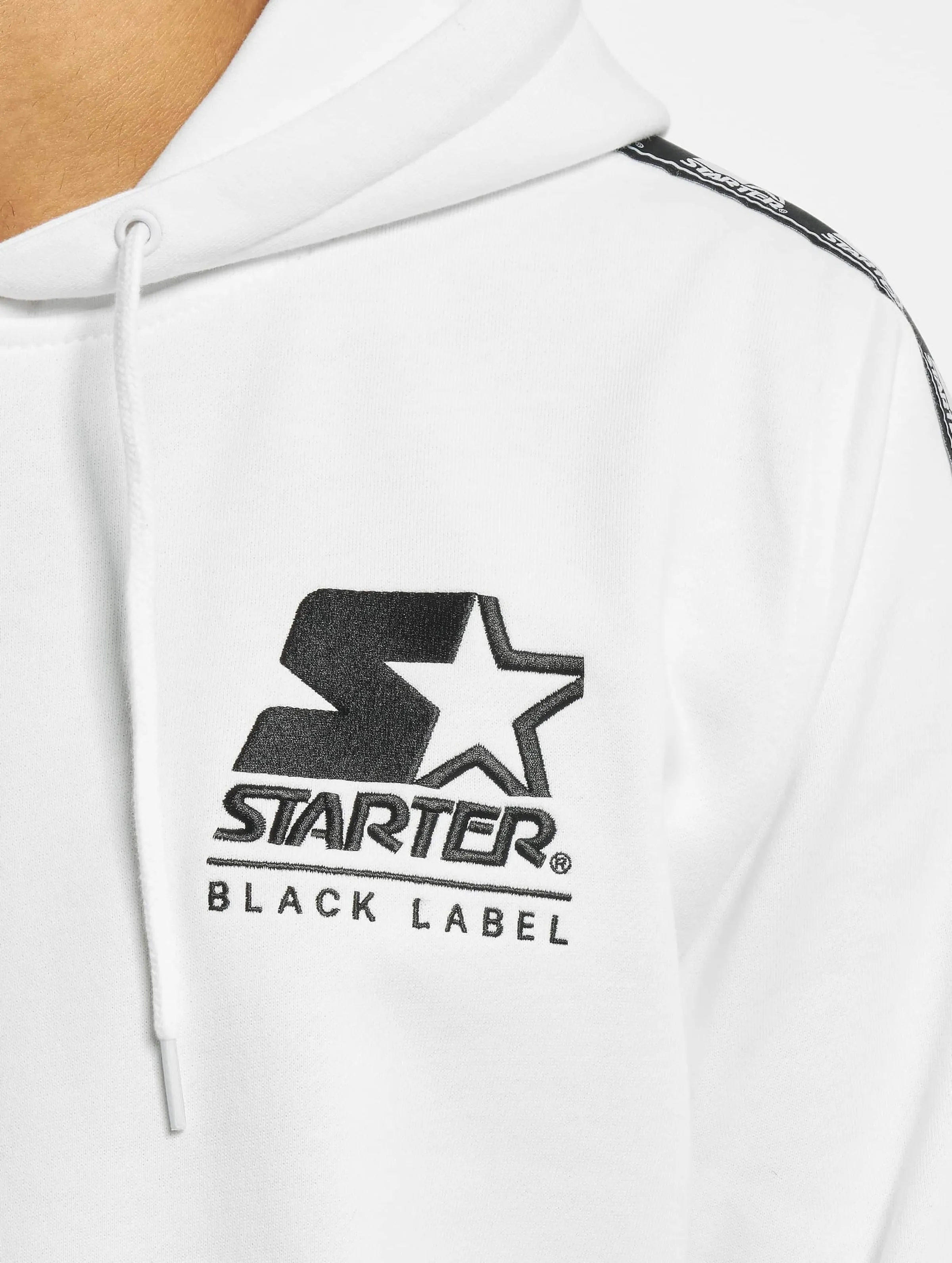Logo Taped