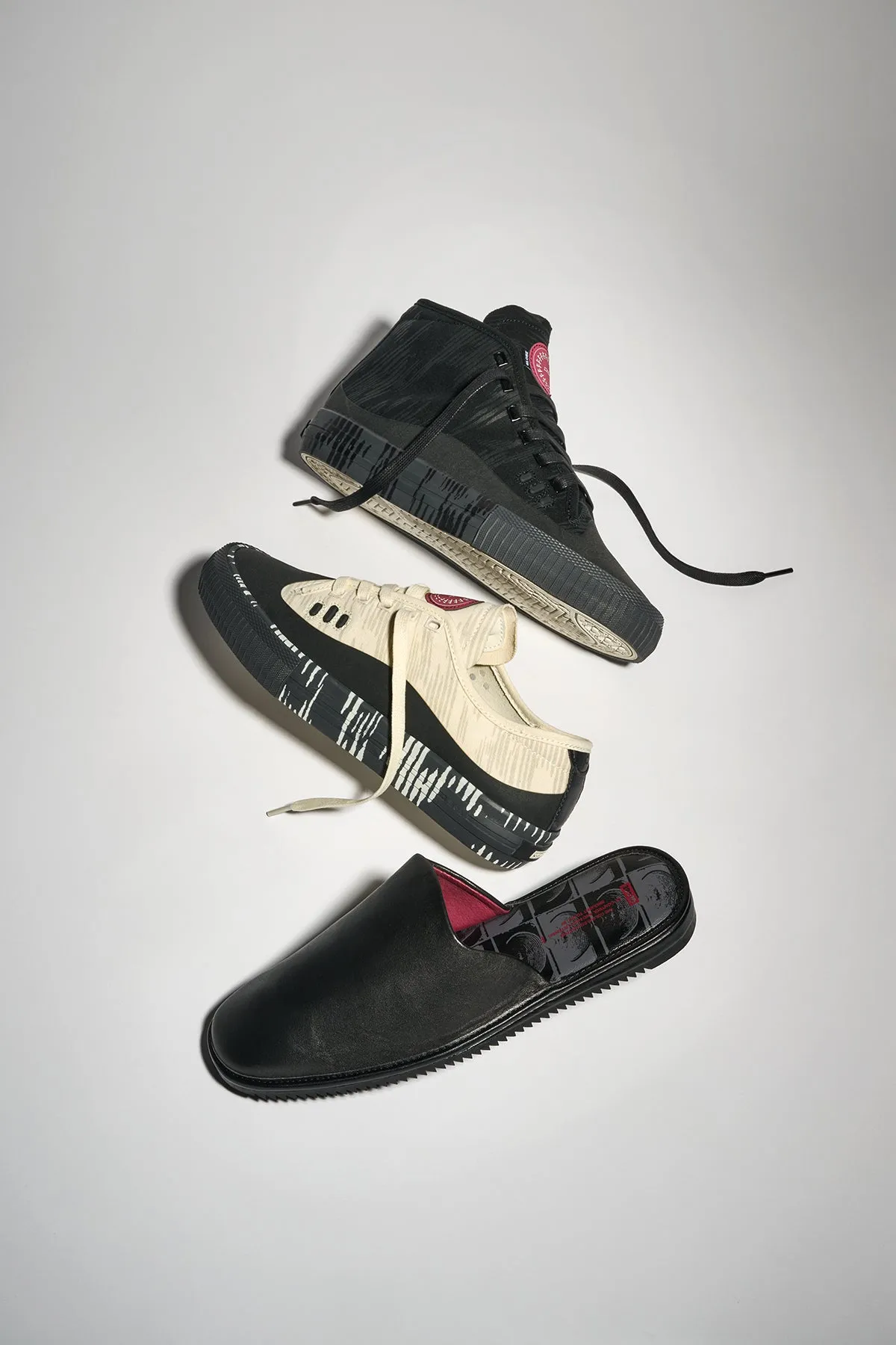 MULE  BLACK/FORMER  SKATE SHOES