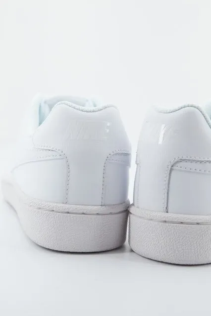 NIKE COURT ROYALE