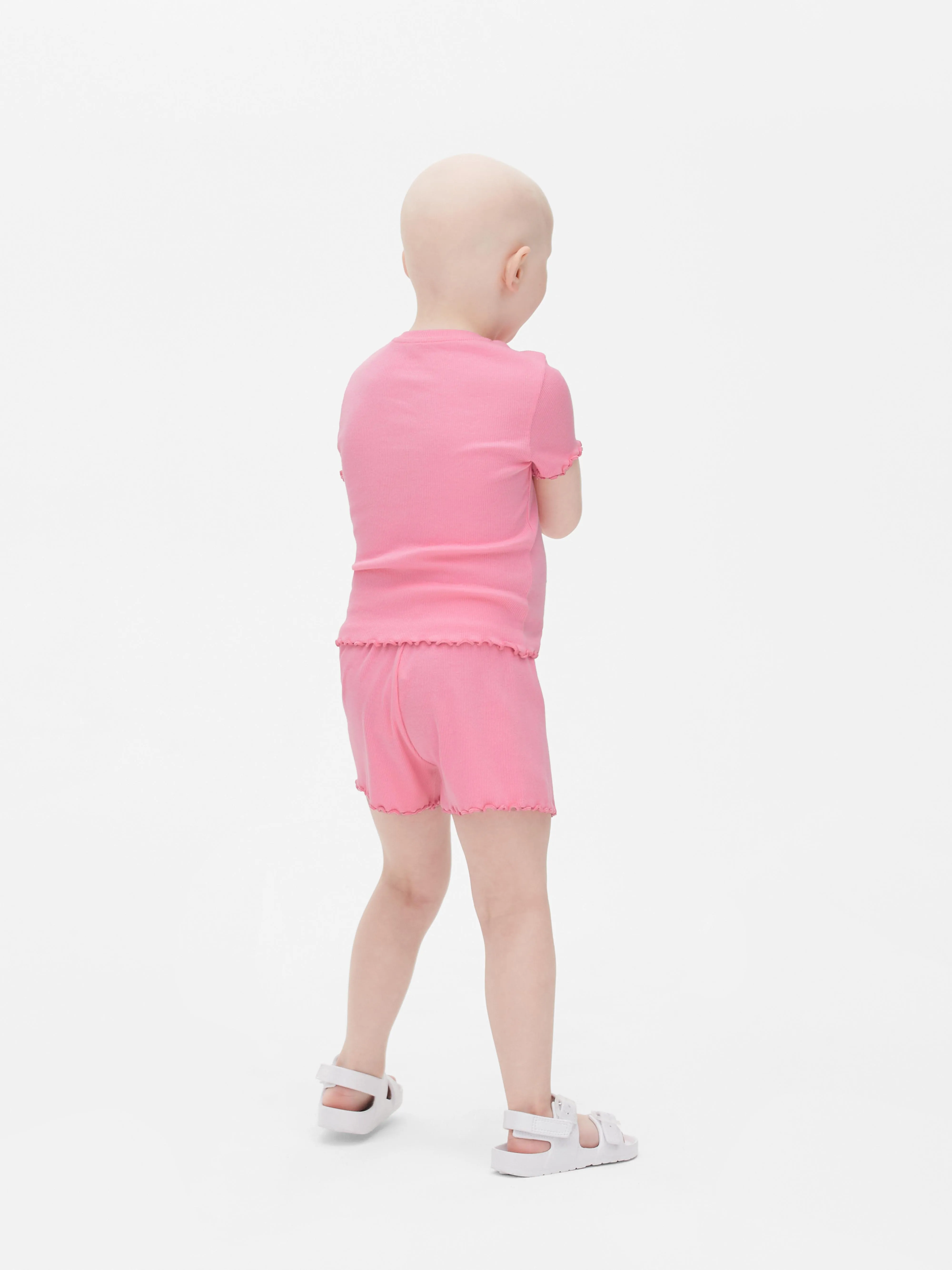 Pantalones cortos acanalados con ribete ondulado