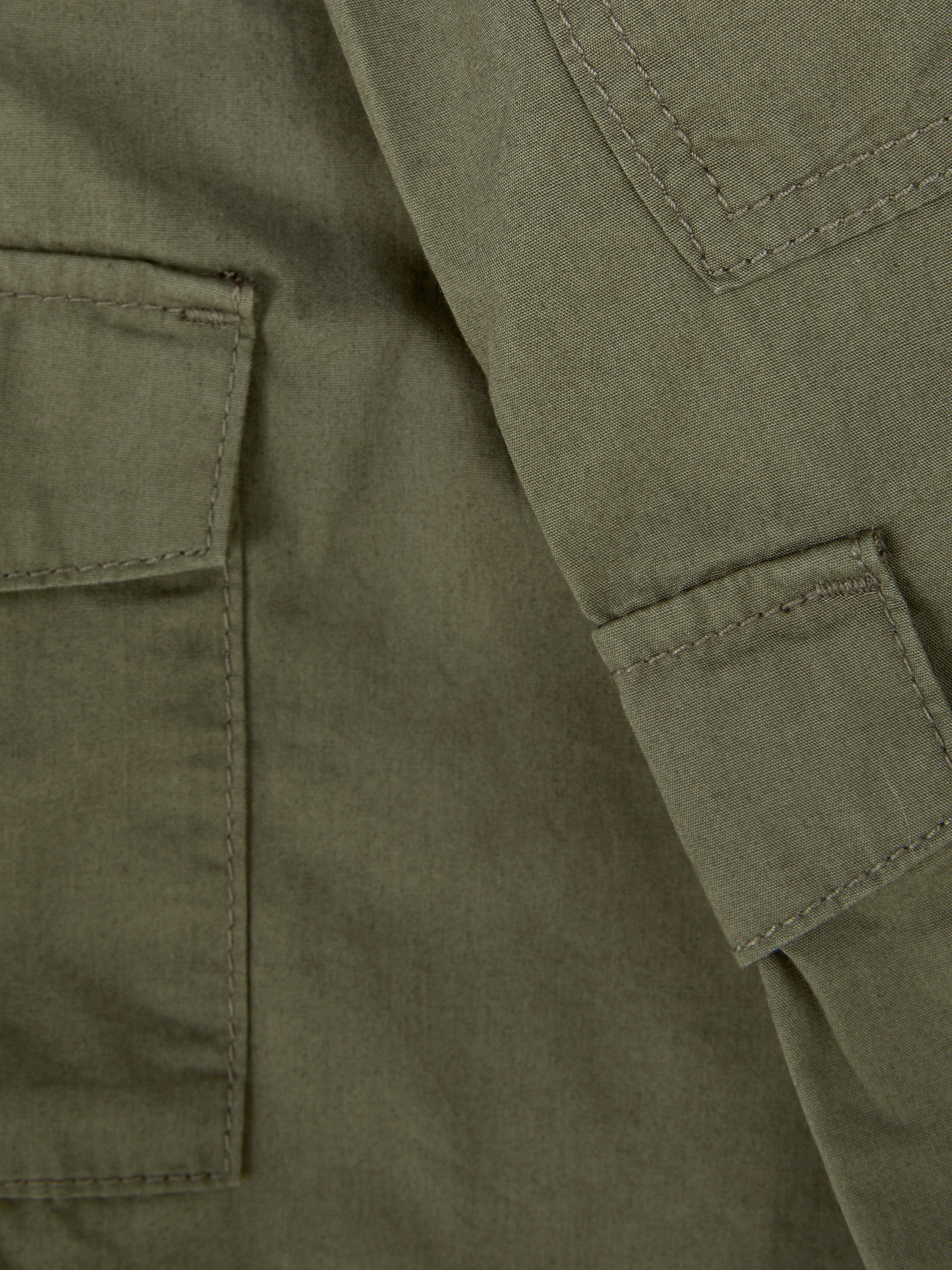 Pantalones cortos cargo con cordón de ajuste