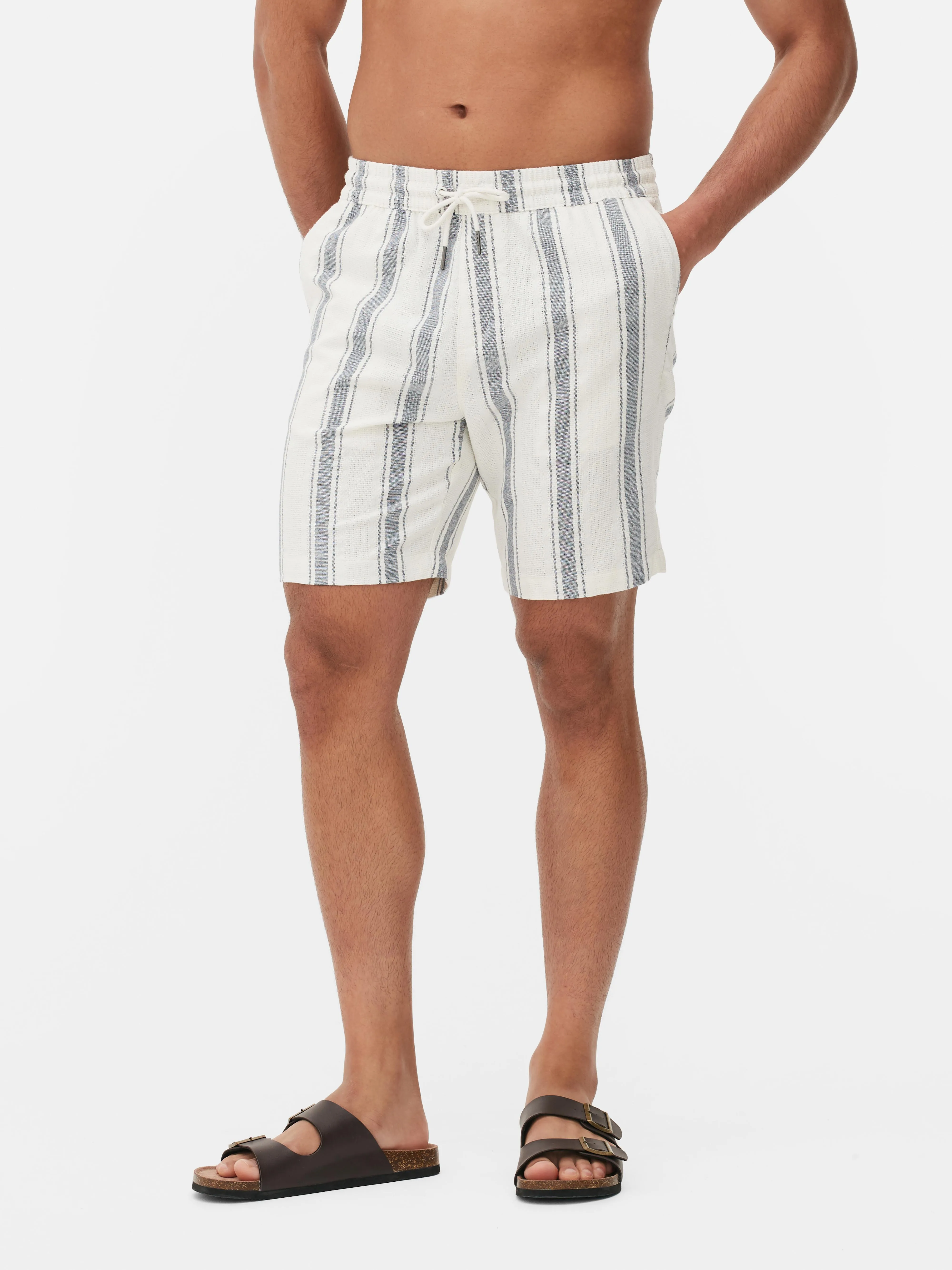 Pantalones cortos chinos texturizados a rayas anchas