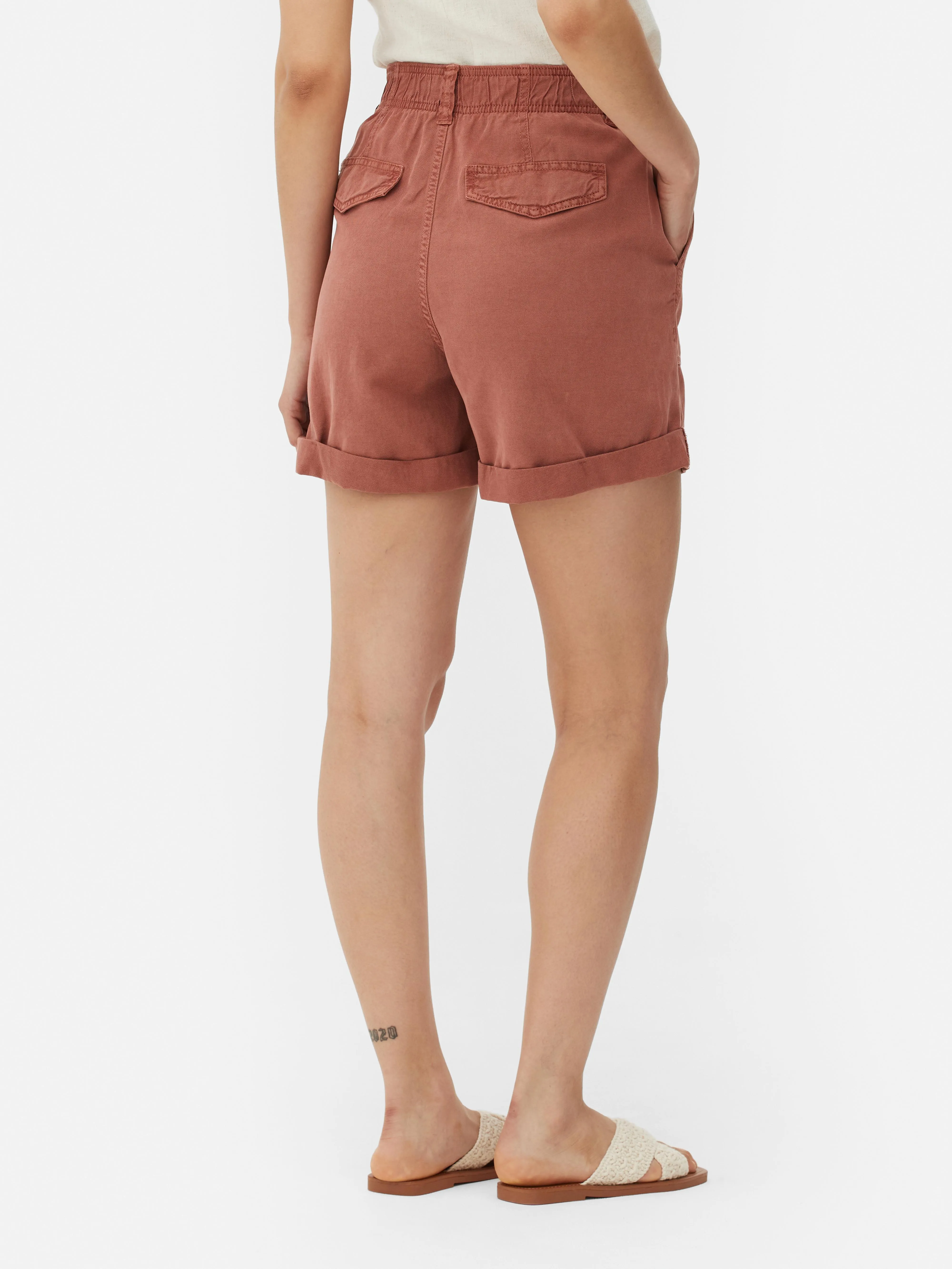 Pantalón cargo corto