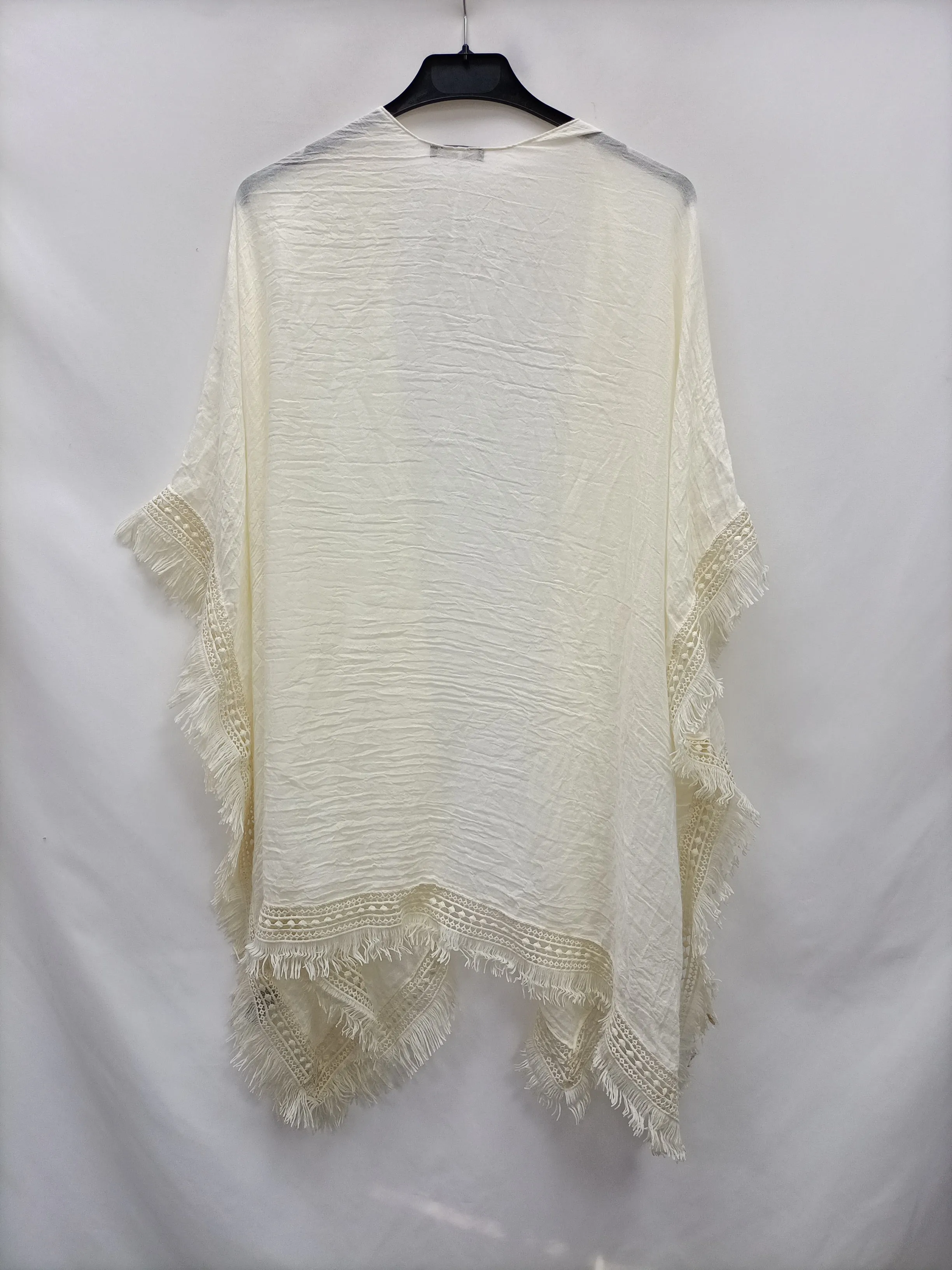 PARFOIS. Kimono beige flecos Tu