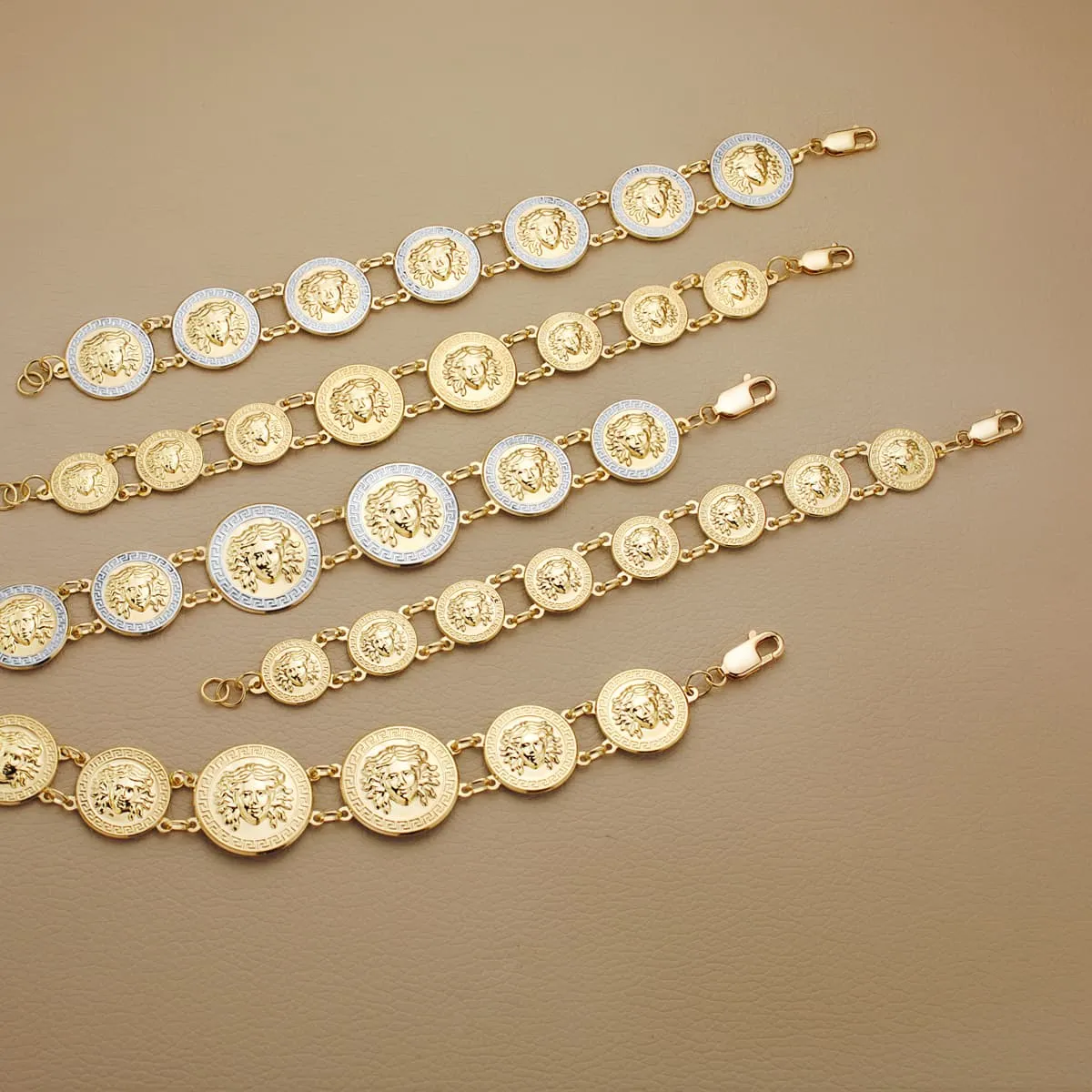 Pulsera Oro Medallas Medusa