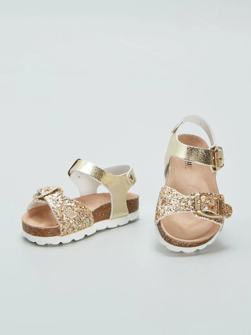 SANDALIAS CON TIRAS DORADAS  AMARILLO