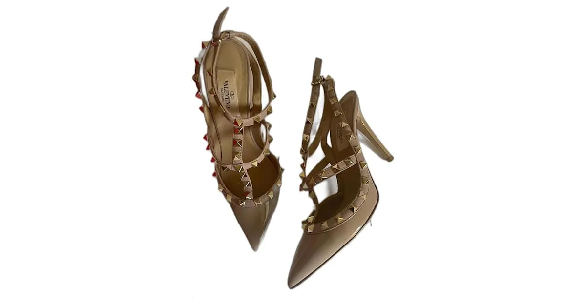 Valentino Garavani Tacones Beige 