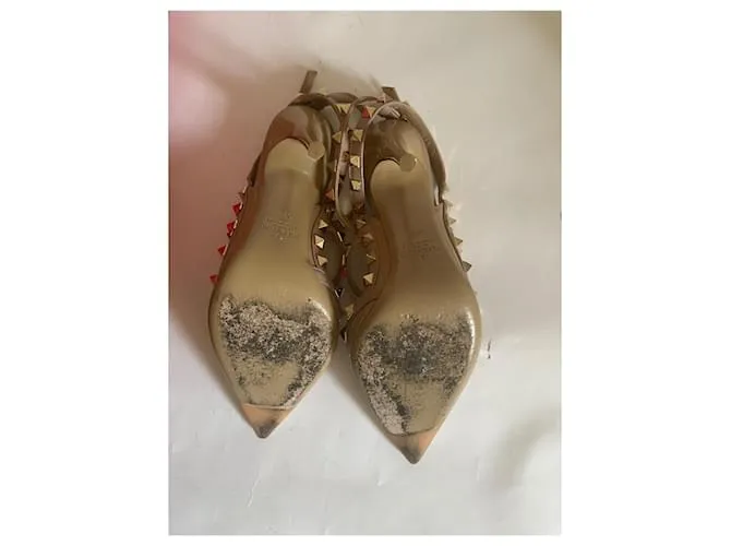 Valentino Garavani Tacones Beige 