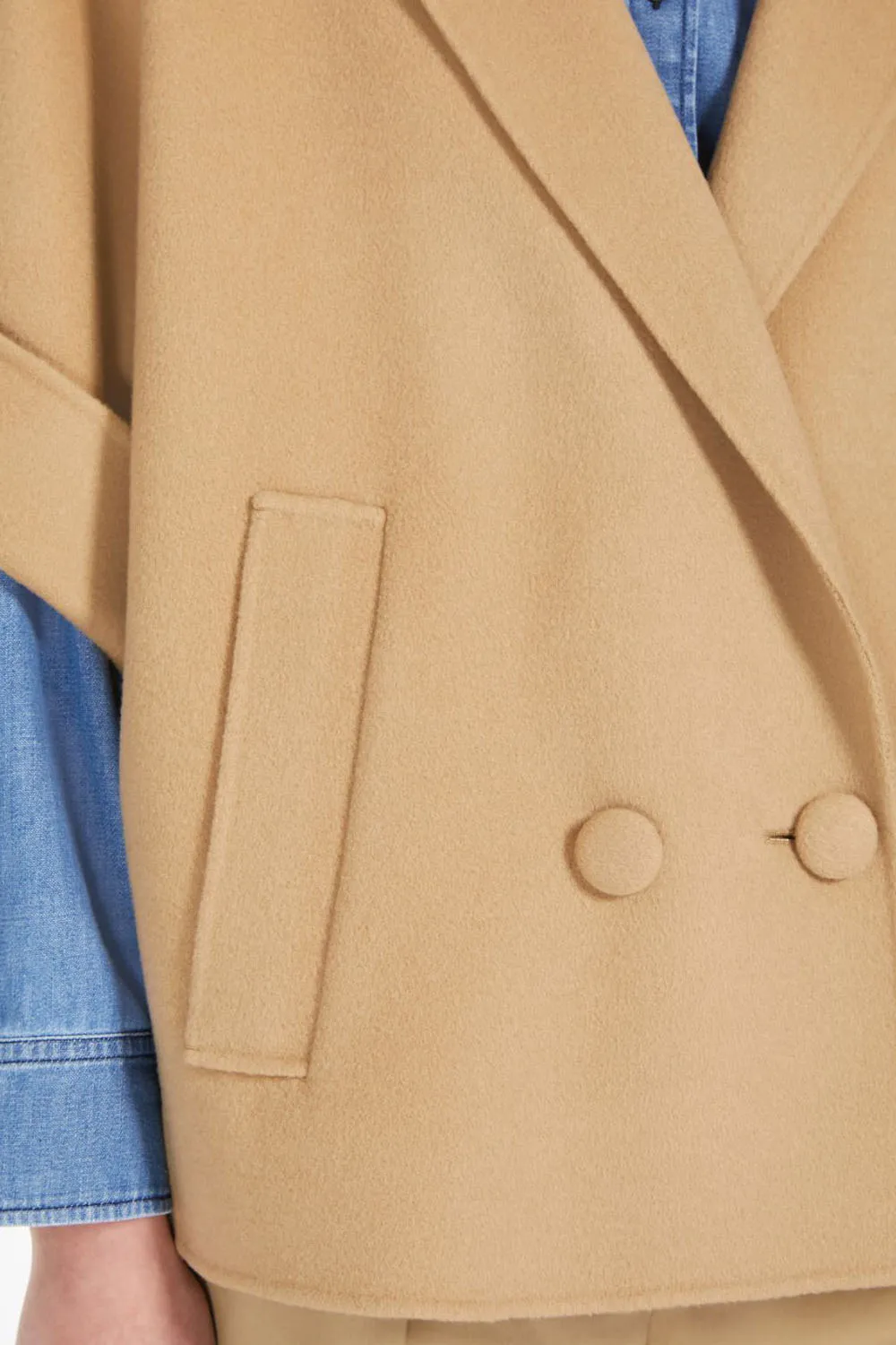 Weekend Max Mara Abrigo Corto Navarra Beige