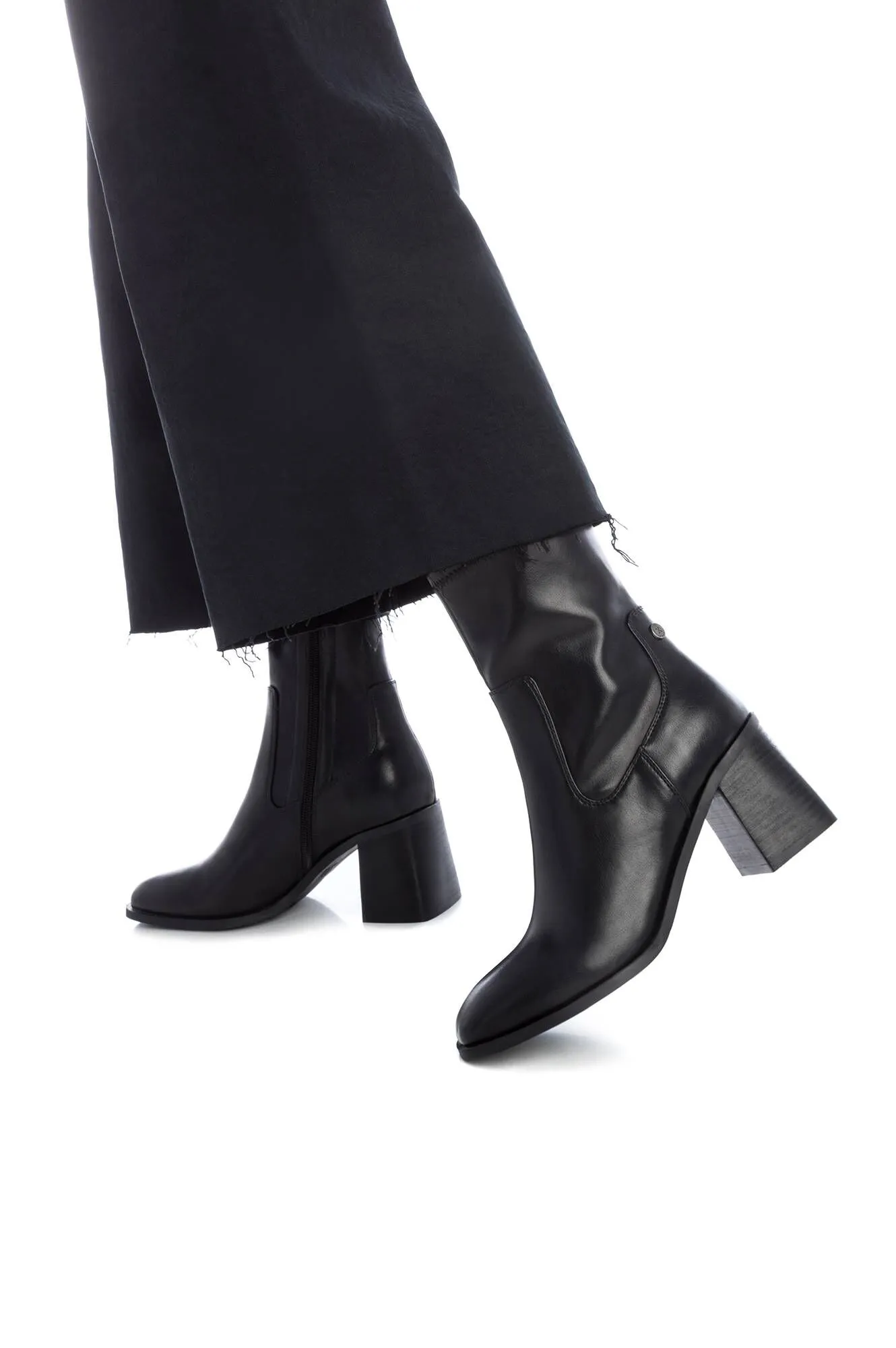 Xti Botin elastica con tacón