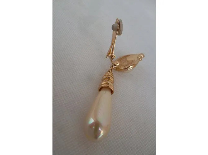 Yves Saint Laurent Clips Pendientes "GOUTTE" Dorado 