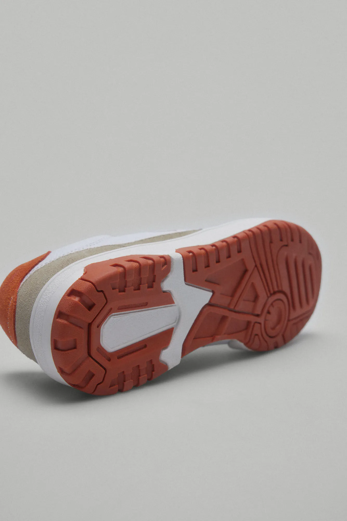 Zapatilla urban logo