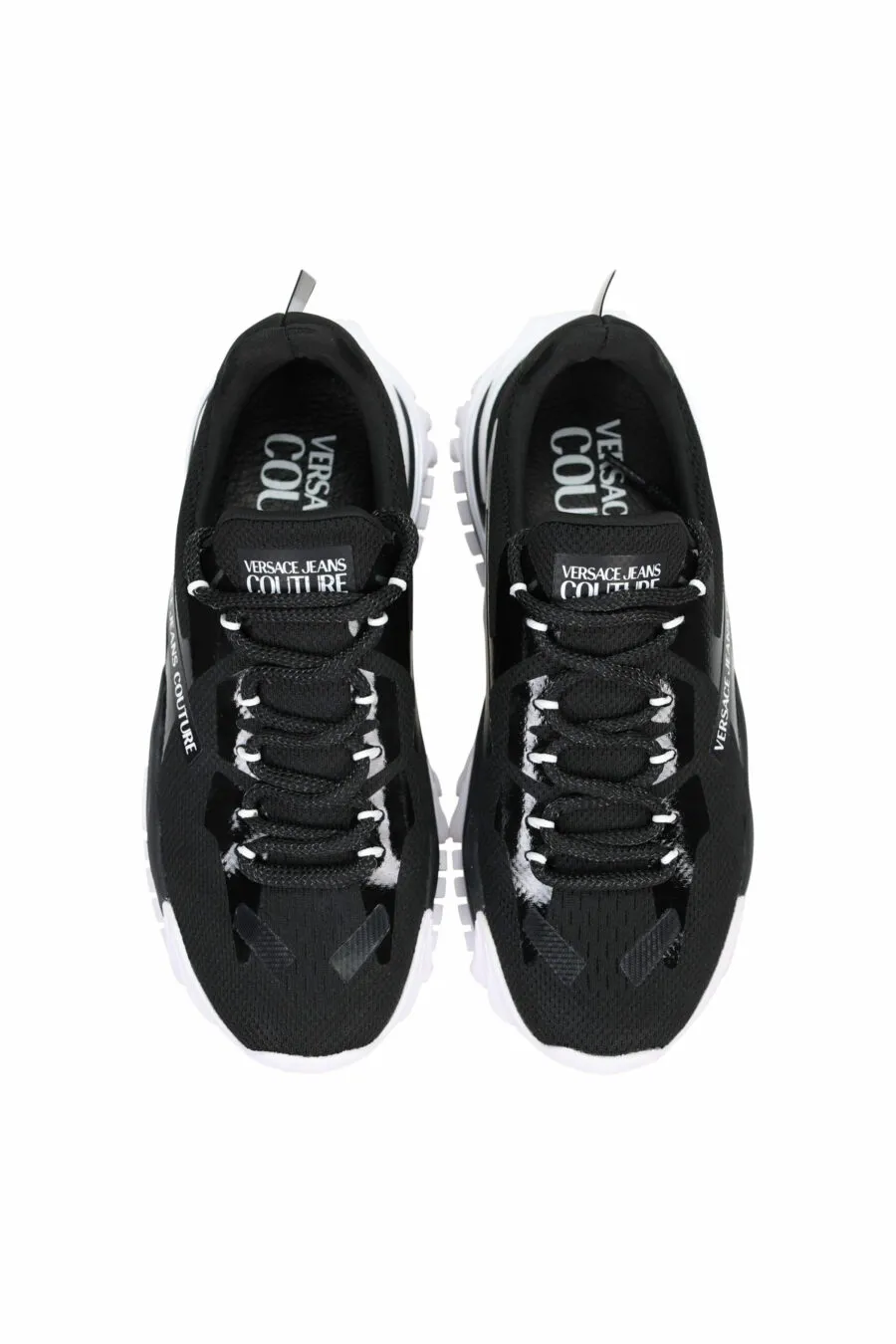 Zapatillas negras mix con minilogo blanco y suela blanca