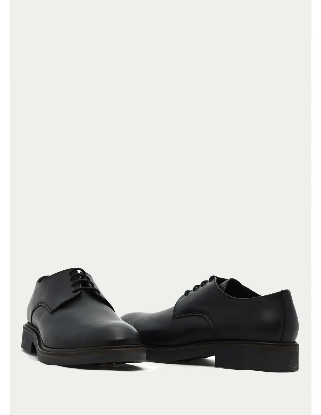 ZAPATO CASUAL BENSON 83645 NEGRO 